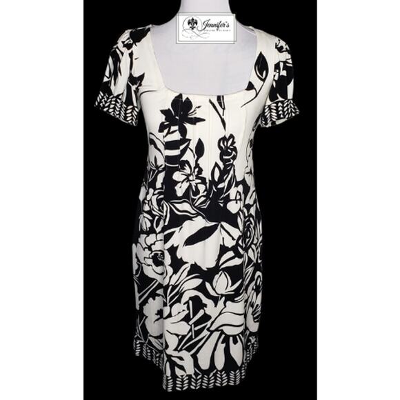 3/$30 Trulli Black and Ivory Floral Short Sleeve Knee Length Dress - Picture 1 of 7